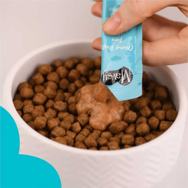 Ласощі кремові для котів Mavsy CREAMY LICKABLE TREATS TUNA WITH COD з тунцем і тріскою, як топінг до сухого корму
