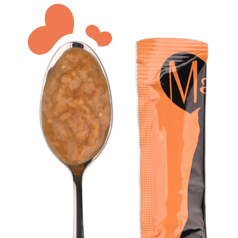 Вигляд ласощів кремових для котів Mavsy Creamy superfood SALMON WITH SCALLOP AND RED CAVIAR FOR CATS у вигляді кремоподібного пюре філе лосося з морським гребінцем та червоною ікрою